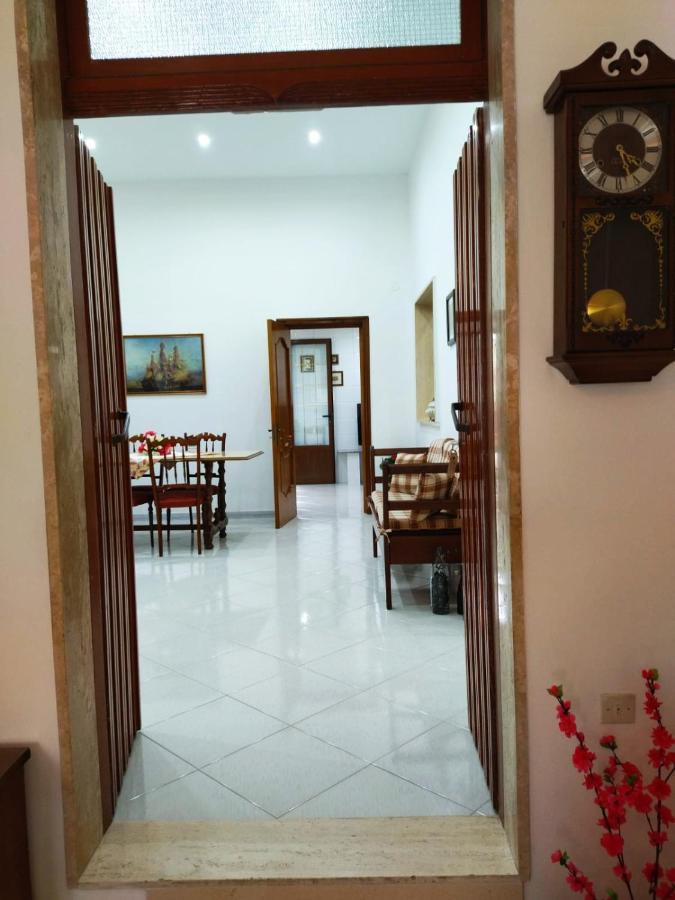 Nonno Ciccio Apartment Lizzano  Kültér fotó