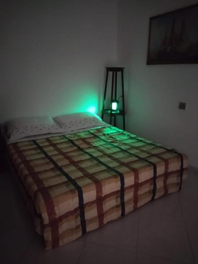 Nonno Ciccio Apartment Lizzano  Kültér fotó