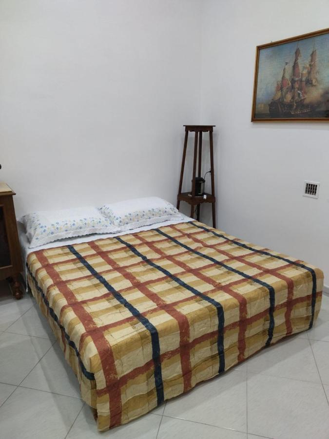 Nonno Ciccio Apartment Lizzano  Kültér fotó